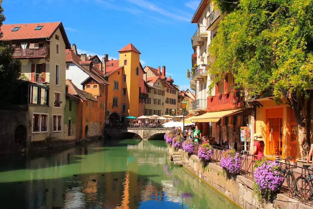 Location voiture ancienne Annecy